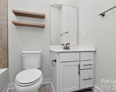 1062 Simcoe Lane - Photo Thumbnail 26