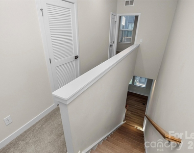 1062 Simcoe Lane - Photo Thumbnail 18