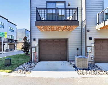 1062 Simcoe Lane - Photo Thumbnail 29