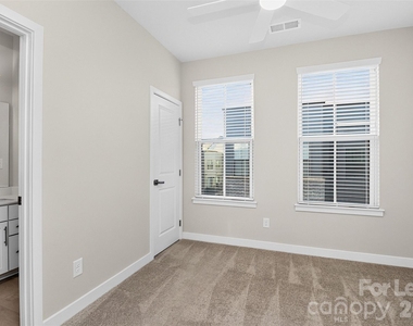 1062 Simcoe Lane - Photo Thumbnail 24