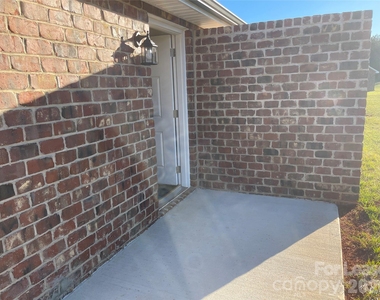 4012 Eugene Drive - Photo Thumbnail 8