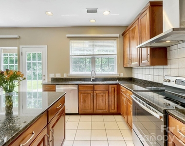 1907 Arbor Vista Drive - Photo Thumbnail 13