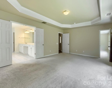 1907 Arbor Vista Drive - Photo Thumbnail 16
