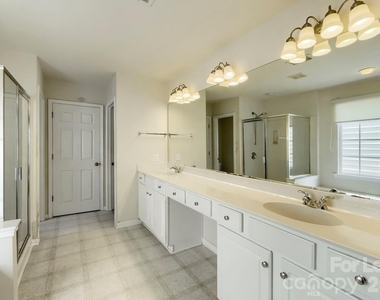 1907 Arbor Vista Drive - Photo Thumbnail 18