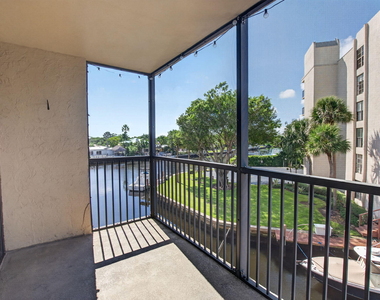 20 Royal Palm Way - Photo Thumbnail 17