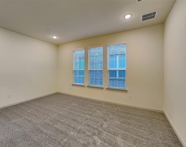 3693 Dutchess Drive - Photo Thumbnail 15