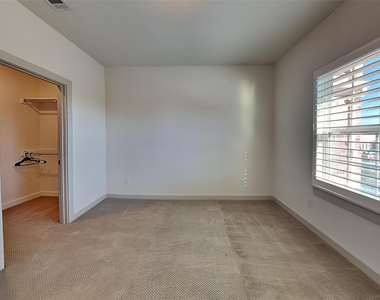 7362 Sprangletop Street - Photo Thumbnail 13