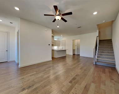 7362 Sprangletop Street - Photo Thumbnail 3
