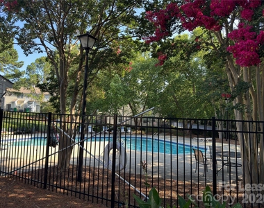 3103 Summercroft Lane - Photo Thumbnail 41