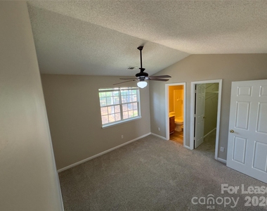3103 Summercroft Lane - Photo Thumbnail 30