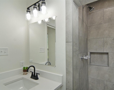 619 9th Street - Photo Thumbnail 12