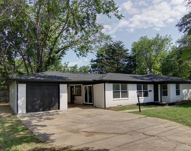 619 9th Street - Photo Thumbnail 1
