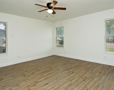 619 9th Street - Photo Thumbnail 11