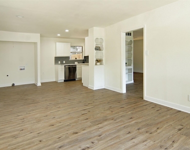 619 9th Street - Photo Thumbnail 6