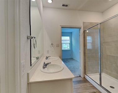 3409 Marino Drive - Photo Thumbnail 8