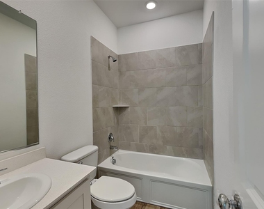 3409 Marino Drive - Photo Thumbnail 14