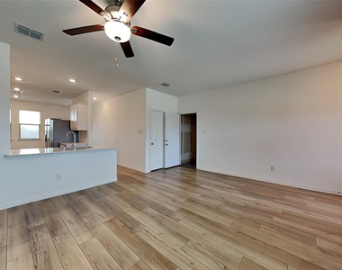 3409 Marino Drive - Photo Thumbnail 2