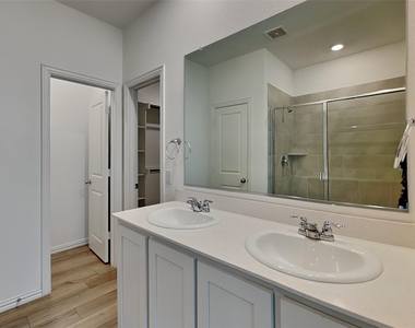 3409 Marino Drive - Photo Thumbnail 9