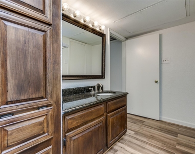 14277 Preston Road - Photo Thumbnail 8