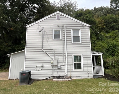 3905 Freedom Drive - Photo Thumbnail 14