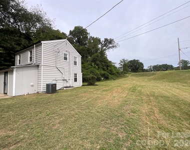3905 Freedom Drive - Photo Thumbnail 16