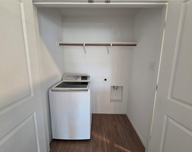 1001 Mountain Laurel Road - Photo Thumbnail 16