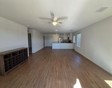1001 Mountain Laurel Road - Photo Thumbnail 3