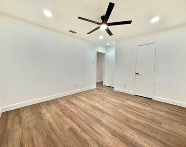 7563 Terry Drive - Photo Thumbnail 19