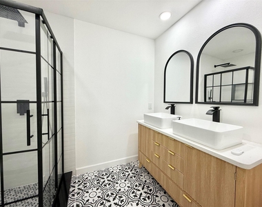 7563 Terry Drive - Photo Thumbnail 10