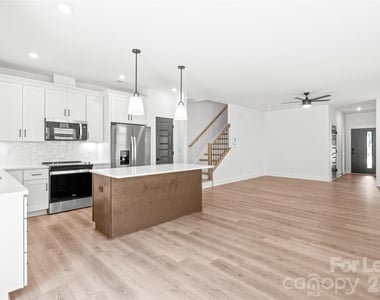 2023 Wilson Avenue - Photo Thumbnail 12