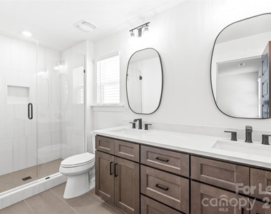 2023 Wilson Avenue - Photo Thumbnail 18