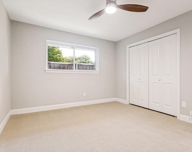 3001 Malibu Place - Photo Thumbnail 20