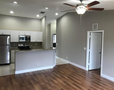 4552 Oak Terrace Drive - Photo Thumbnail 2