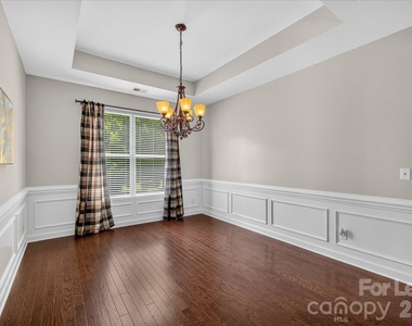1030 Kaiser Way - Photo Thumbnail 9