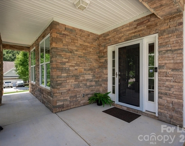 1030 Kaiser Way - Photo Thumbnail 3