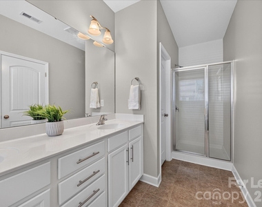 1030 Kaiser Way - Photo Thumbnail 27