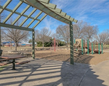 12262 Peak Circle - Photo Thumbnail 14