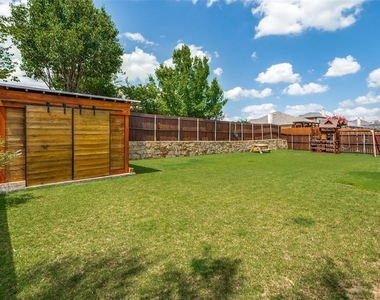 2641 Tradewinds Drive - Photo Thumbnail 12