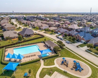 2641 Tradewinds Drive - Photo Thumbnail 13
