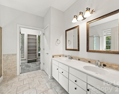 10825 Kenderly Court - Photo Thumbnail 16