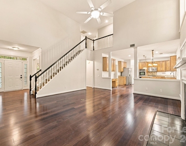 10825 Kenderly Court - Photo Thumbnail 5