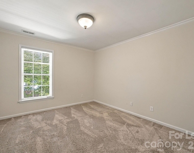 10825 Kenderly Court - Photo Thumbnail 26