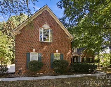 10825 Kenderly Court - Photo Thumbnail 30
