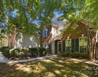 10825 Kenderly Court - Photo Thumbnail 33