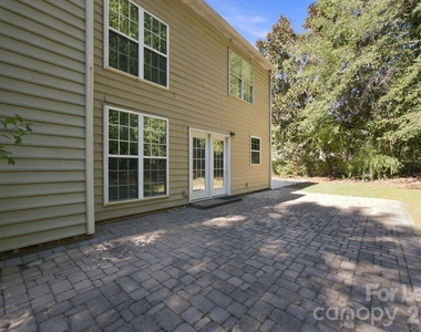 10825 Kenderly Court - Photo Thumbnail 36