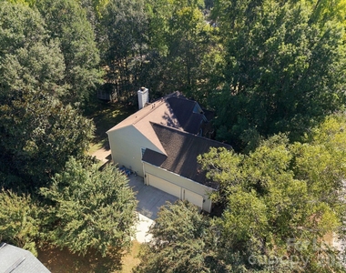 10825 Kenderly Court - Photo Thumbnail 42