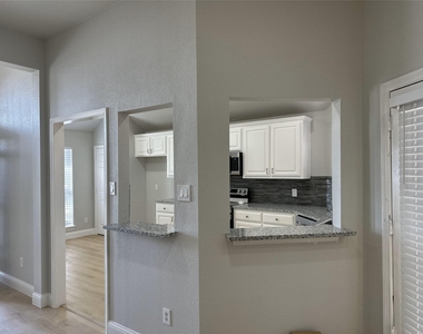 3160 Delaford Drive - Photo Thumbnail 19