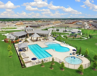1701 Elm Fork Bend - Photo Thumbnail 32