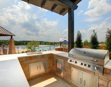 1701 Elm Fork Bend - Photo Thumbnail 31