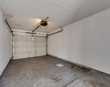 5504 Columbia Avenue - Photo Thumbnail 10